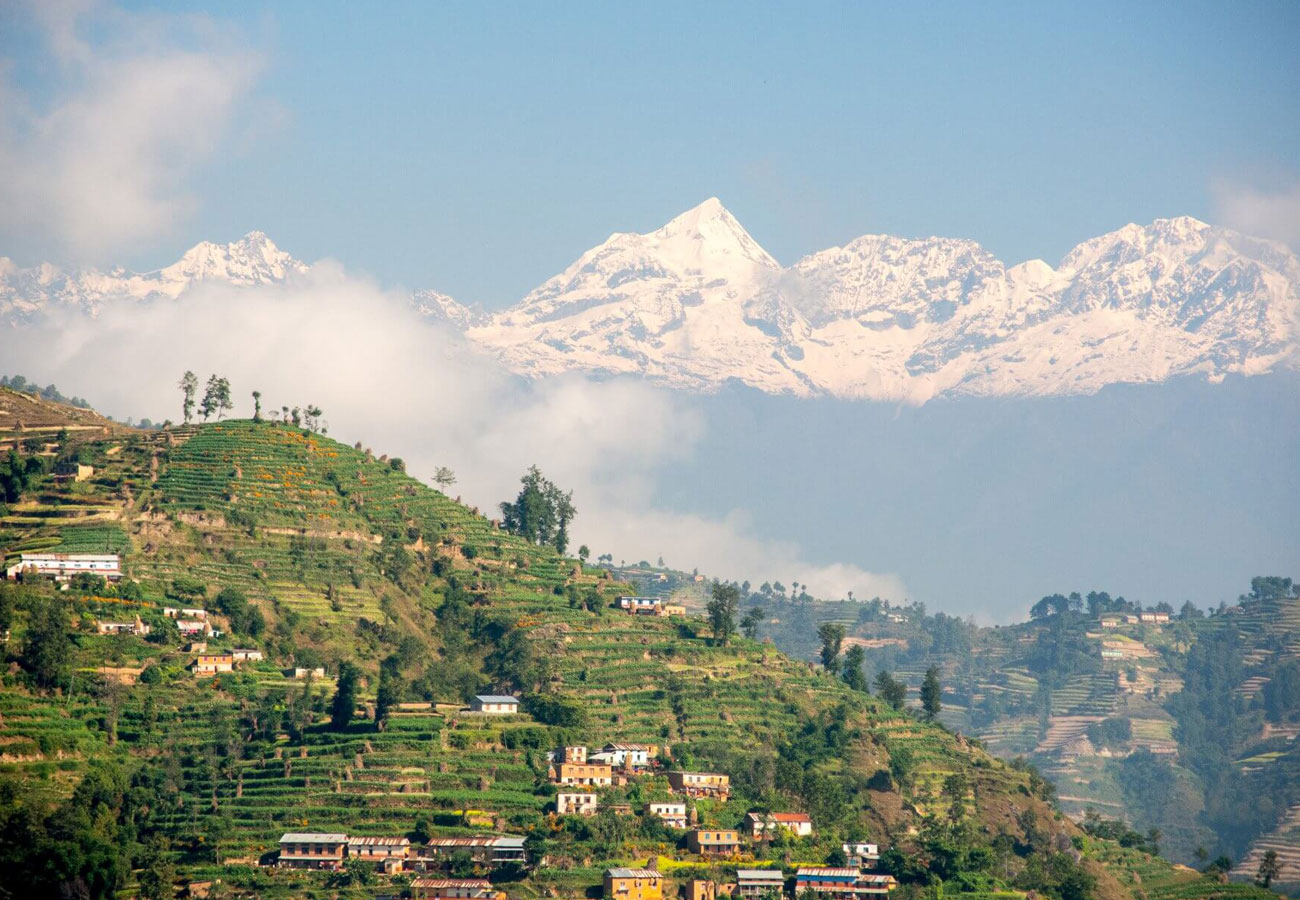 AROUND VALLEY CAMPING TREK