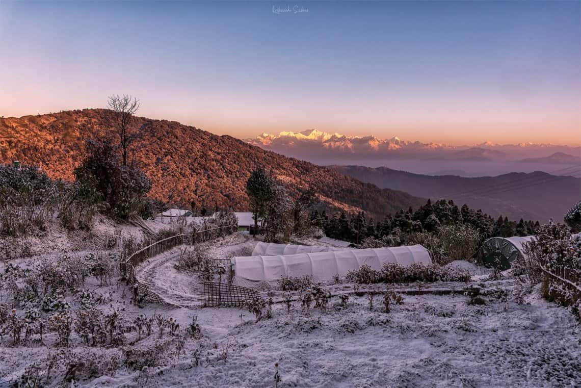 HIKING ACROSS DARJEELING-SIKKIM