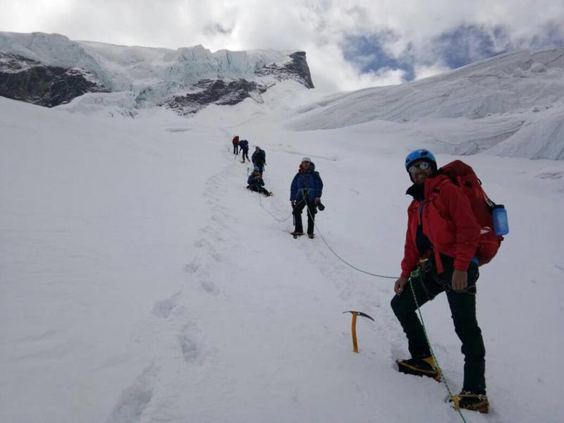 Mt. Thinchenkhan (6010M) - Expedition